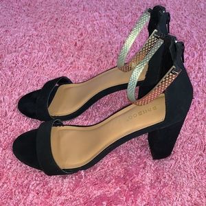 Bamboo heels with chain strap